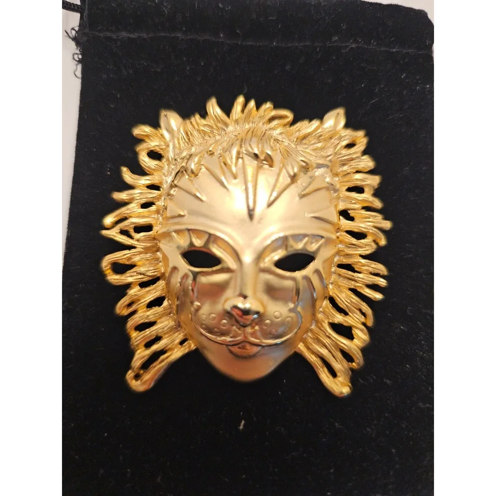 AJC Vintage Gold Tone Lion Mask Brooch Venetian Masquerade Statement Pin